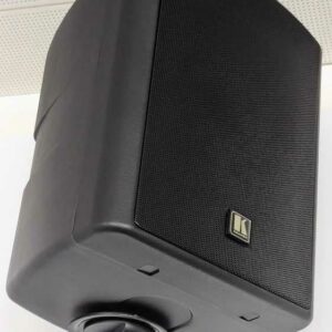 Paire d'enceintes de marque KRAMER Electronics modèle Tavor 5-à (pair) black 4 ohms, 2x30W RMS. Localisation : 4 est (4004)