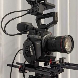 Caméra de marque CANON modèle Eos C300. Localisation : 7 est (audit) – Image 2