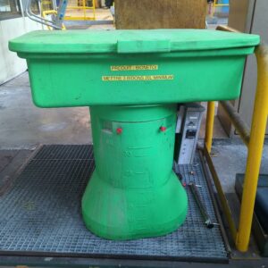Cuve de nettoyage Bio-Circle en plastique vert.
