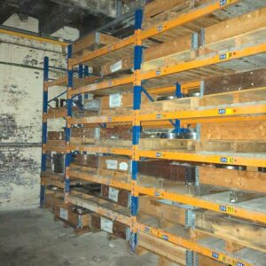 8 racks à palettes de marque Duwic largeur d'une baie 320 cm hauteur 400 cm. – Image 2