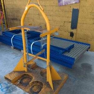 Porte bouteilles ou cylindres avec amarrage et accès fourches chariots – Image 2
