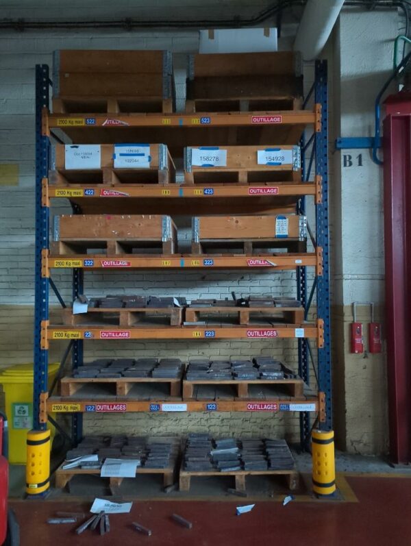 3 baies de rack à palette de marque Duwic Largeur 320 cm hauteur 5 mètres.