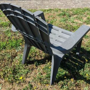 Fauteuil d'extérieur de marque BICA modèle Maryland en plastique gris. 87 x 71 x 80 cm. 5 unités. Vendu avec faculté de réunion. Localisation : extérieur – Image 2