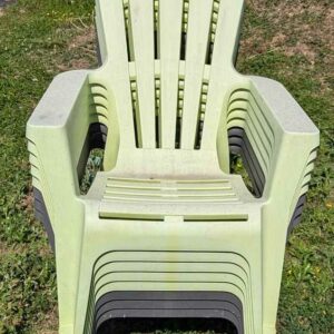 Fauteuil d'extérieur de marque BICA modèle Maryland en plastique vert. 87 x 71 x 80 cm. 5 unités. Vendu avec faculté de réunion. Localisation : extérieur – Image 3