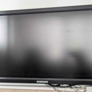 Moniteur 40 pouces de marque SAMSUNG modèle LH40MGQLBC/EN. Localisation : Canada rdc haut (1L1)