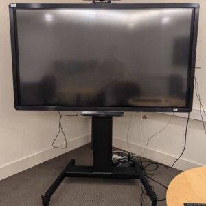 Clevertouch 75 pouces Pro Series system. Localisation : labo (0L26)