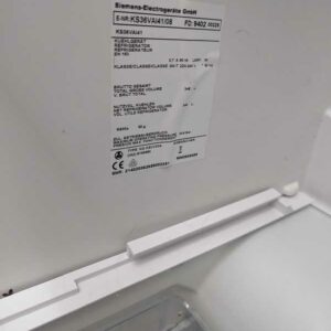 Réfrigérateur de marque SIEMENS, capacité 346 litres. 185 x 58 x 62 cm. Localisation : Canada cafet bas – Image 3