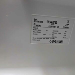 Réfrigérateur de marque AEG Santo modèle Oko de couleur grise, capacité 155 litres. 85 x 60 x 60 cm. Localisation : Canada 1er (2c04) – Image 3