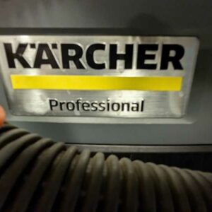 Aspirateur eau et poussière de marque KARCHER, 2200W. Localisation : Canada rdc bas – Image 3