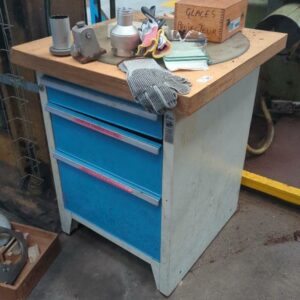 Caisson d'atelier de marque Lista ouvrant à 3 tiroirs. 85 x 70 x 70 cm