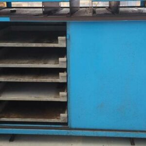 Etabli de marque lista ouvrant par 2 portes coulissantes sur 9 tiroirs. 113 x 143 x 80 cm.. Transportable par transpalette.