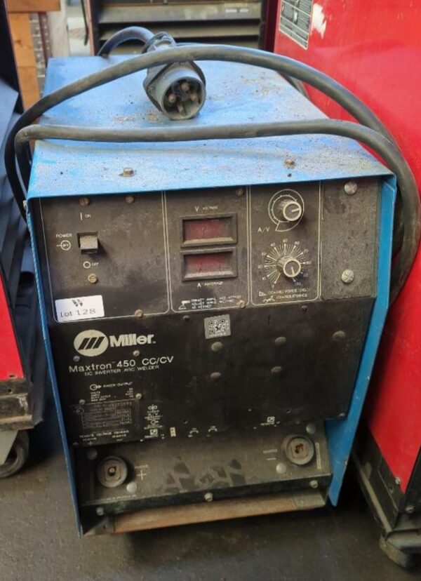Poste à souder de marque Miller modèle Maxtron 450 CC/ CV
