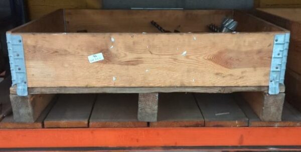 Caisse palette empilable. 34 x 100 x 80 cm. 400 unités vendues à l'unité avec faculté de réunion