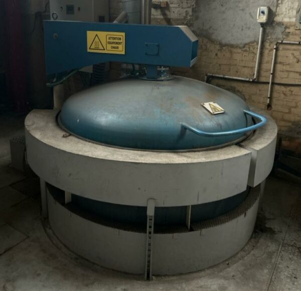 Four de traitement circulaire de marque ELTI modèle CFS8 température maxi 800 degrés