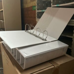 14 cartons de 20 classeurs blancs anneaux de 50 et dos de 20
