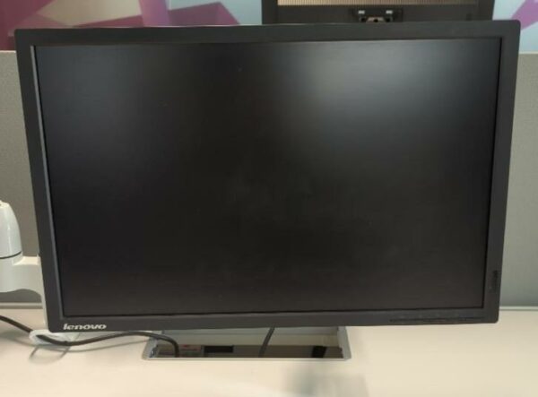 Ecran 22 pouces de marque Lenovo modèle T2253pc. Sans pied. 333 unités vendues avec faculté de réunion. Localisation : Tour Coeur Défense A - 100 esplanade Du Général de Gaulle 92400 Courbevoie