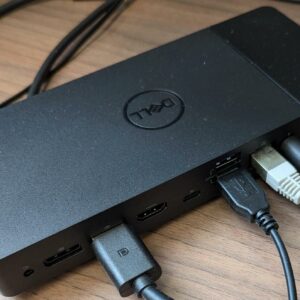 Dock Station de marque Dell modèle WD19. 230 unités vendues avec faculté de réunion.