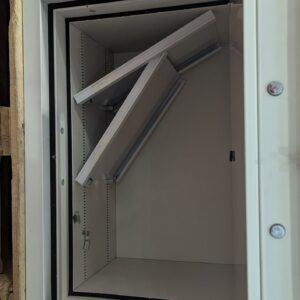 Armoire forte de marque Acial modèle 814, ouverture à clé. 105 x 70 x 65 cm. Localisation : 8 rue de la Fossé aux Leux 91700 Ste Geneviève des Bois – Image 2