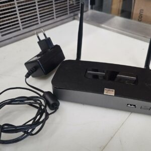 Serveur de présentation de marque Barco modèle ClickShare modèle R9861017. Vendu avec son alimentation. 2 unités vendues avec faculté de réunion. Localisation : 10 rue du Ballon 93160 Noisy le Grand