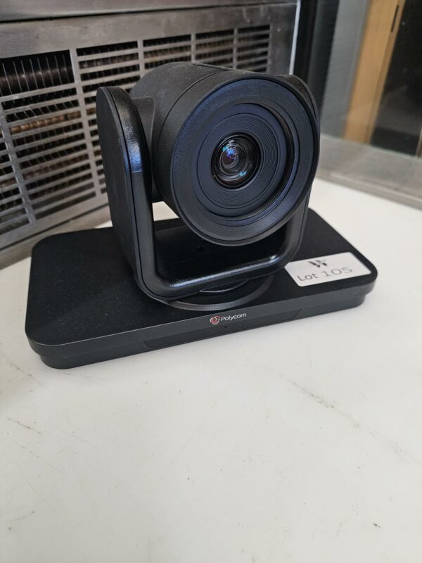 Camera digitale HD de marque Polycom modèle Real Presence Trio 8800. 25 unités. Vendu à l'unité avec faculté de réunion. Localisation : 10 rue du Ballon 93160 Noisy le Grand