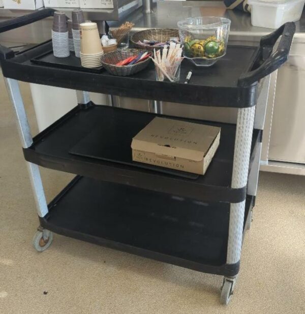Chariot de service en nylon alimentaire à 3 niveaux de marque Vollrath. 95 x 100 x 50 cm (Belgrand 6e)