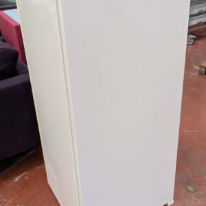 Réfrigérateur encastrable de marque Rosières modèle RBLP230, capacité 215 litres. 121,5 x 55 x 56 cm. 2 unités. Vendu à l'unité avec afaculté de réunion. Localisation : 8 rue de la Fossé aux Leux 91700 Ste Geneviève des Bois – Image 2