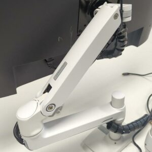 Bras d'écran simple de marque Ergotron. 62 unités. Vendu à l'unité avec faculté de réunion.  Localisation : 10 rue Petit - 75019 Paris (22 au rdc + 20 au 1er + 20 au 2ème)