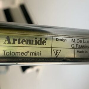 Lampe de table design De Lucchi & Fassina modèle Tolomeo mini, édition Artémide en aluminium. 10 unités. Vendu à l'unité avec faculté de réunion. Localisation : 10 rue Petit - 75019 Paris (1er, -1 B06) – Image 3