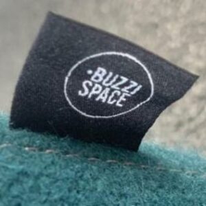 Pouf de marque Buzzi Space modèle Buzzi Cube en tissu bleu canard. 46 x 46 x 47 cm. Localisation : 10 rue Petit - 75019 Paris (1er) – Image 3