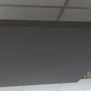 Panneau acoustique suspendu de forme carrée, divers coloris. 120 x 120 x 5 cm. 17 unités. Vendu à l'unité avec faculté de réunion. (1er bat A : 9 / RDC bat A : 8) – Image 2