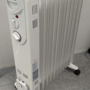Radiateur bain d'huile sur roulettes de marque King Fisher modèle Cybl20-11, 2500 watts. (RDC bat A réserve)