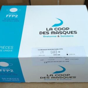 Carton comprenant 12 boîtes de 50 masques FFP2. Validité avril 2026. 20 cartons. Vendu à l'unité avec faculté de réunion. (16 cartons RDC bat A conciergerie + 4 carton RDC salle réserve)