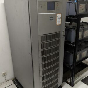 Onduleur Liebert Emerson 80 KVA. (RDC bat A salle Campinas/ salle 16)