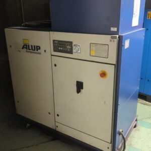 Compresseur à vis de marque Alup modèle SCK61-8. (SS bat A, accès porte au pied escalier A, à côté salle 3A)