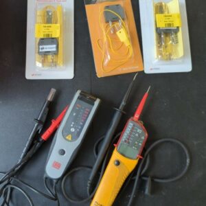 2 testeurs de tension avec 3 thermocouple. (bat B)
