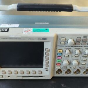 Oscilloscope de marque Tektronix modèle TDS 3014B. (bat B)