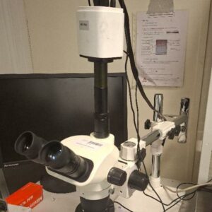 Microscope de marque Euromex modèle Trino 2A. (rdc labo HL61)