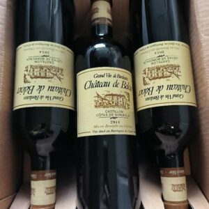 6 bouteilles de Castillon Côtes-de-Bordeaux, Château de Belcier 2014. Bordeaux rouge. Caisse carton d'origine. Localisation: 30 rue Beauregard 60440 Nanteuil-le-Haudouin.