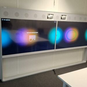 Visioconférence de marque Cisco modèle Telepresence MX700 comprenant 2 moniteurs, 2 caméra et 1 tablette Touch TT5-09. Localisation: Tour Coeur Défense - 92400 Courbevoie (TB4 4ème salle Euro)