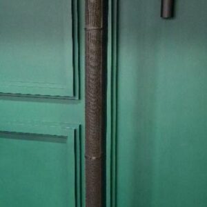 Paire d'enceintes colonne de marque LD modèle MAUI 5 GO. Hauteur : 2 mètres. Localisation: Tour Coeur Défense - 92400 Courbevoie (TA cafet)