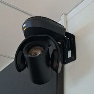 Caméra de visioconférence de marque Aver. 2 unités. Localisation: 5ème salle 505 (1 unité) / Entresol salle E423 (1 unité)