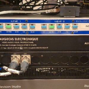 Switch de marque AEQ modèle TH-02 EX. Localisation: auditorium