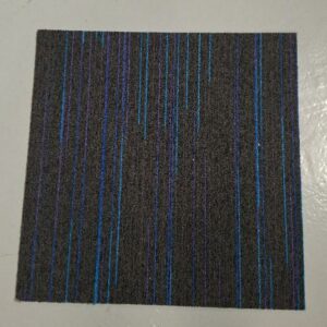 Dalle de moquette 50 x 50 cm de marque Desso modèle Néo, référence couleur 9990. 8 cartons de 5 m2