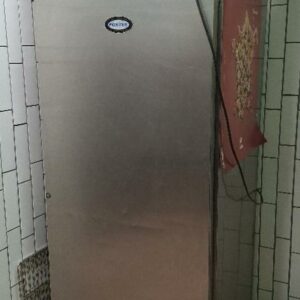 Armoire réfrigérée positive sur roulettes de marque Foster modèle PROG600X en inox alimentaire. 209 x 68 x 80 cm. Localisation: cuisines