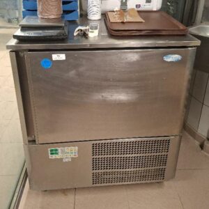 Cellule de refroidissement de marque Teknox modèle ABV0011. 94 x 79 x 76 cm. Localisation: cuisines