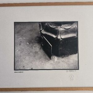 Bayram (1937-2012), "Sésame, ouvre-moi !" photographie numéroté 1/7 et signé Bayram 03 en bas à droite et contre signé et dédicacé au dos. Dimension : 59 x 42 cm.