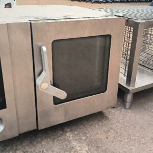 Four combiné de marque Angelo po avec son support en inox. Dim : 140 x 92 x 78 cm (support inclus). Localisation : 34 avenue du Général Patton 02880 Crouy