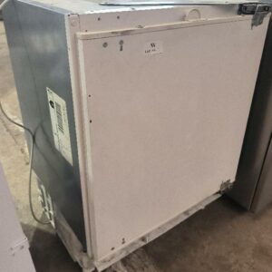 Réfrigérateur de marque Bosch modèle KUR1506/44, capacité 147 litres. Dim : 86 x 60 x 56 cm. Localisation : 34 avenue du Général Patton 02880 Crouy