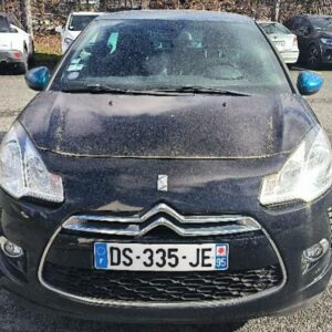 Véhicule Citroën DS3 1.2 PureTech 82 ch – finition Be Chic 

Essence – Boîte manuelle – 82 ch – 4 CV fiscaux
Date de 1ère Mise en circulation : 15/06/2015
Kilométrage : 34 350 km
Immatriculation : DS-335-JE

Véhicule démarre au moment de l’inventaire.
Frottements et altération de la peinture sur les portières ainsi que sur le pare-chocs arrière.
Équipements : climatisation, vitres électriques, autoradio.

Carte grise.
Contrôle technique OK datant du 06/06/2025 sans contre visite.
Véhicule vendu pour pièces en l'état pour les professionnels