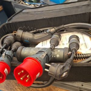 Câbles de connexion pour voiture électrique de marque Juice.